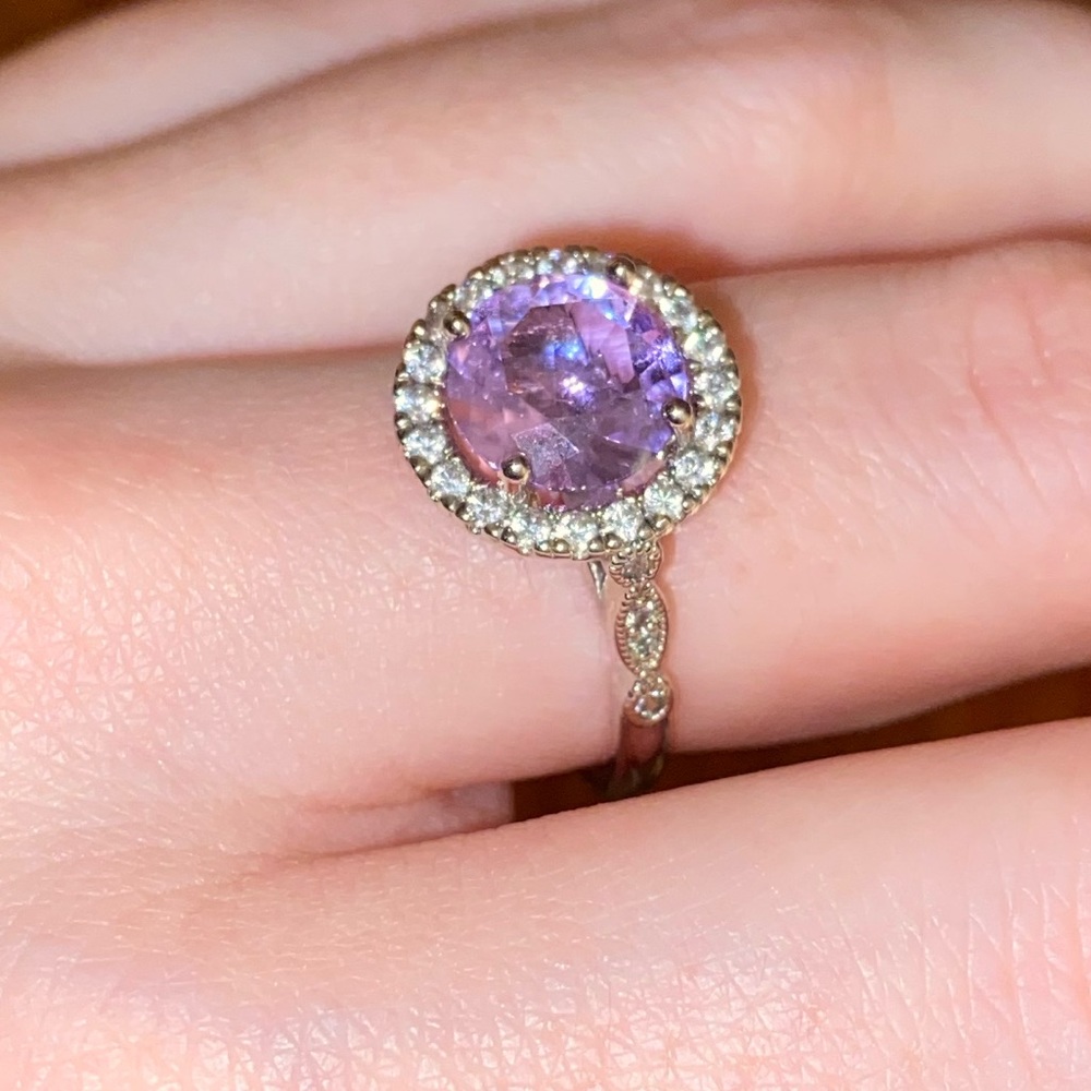 Round amethyst costume ring